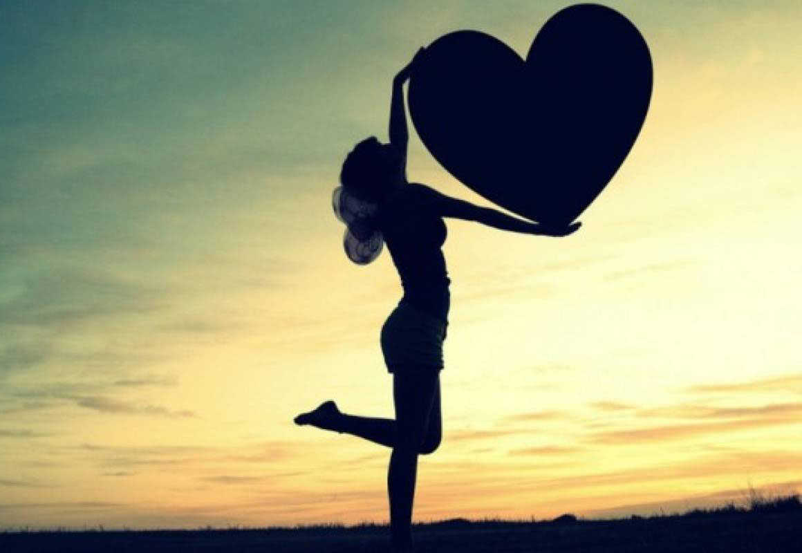 كيف اجعل شخص يحبني في ثواني