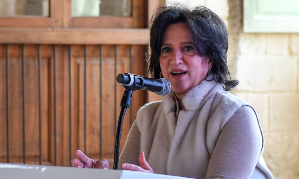 سبب اقالة الشيخة مي بنت محمد آل خليفة من منصبها