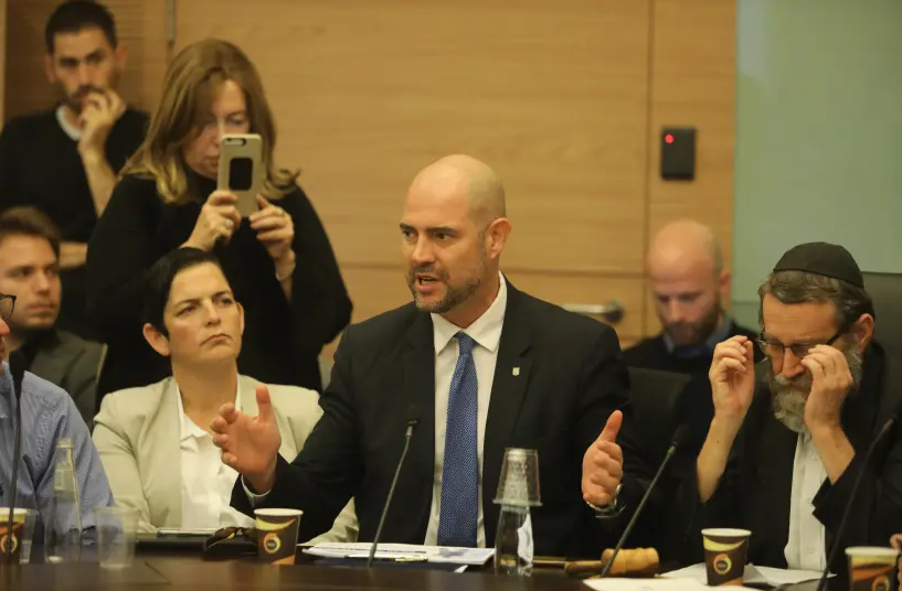 من هو أمير أوحانا الرئيس الجديد للبرلمان الإسرائيلي